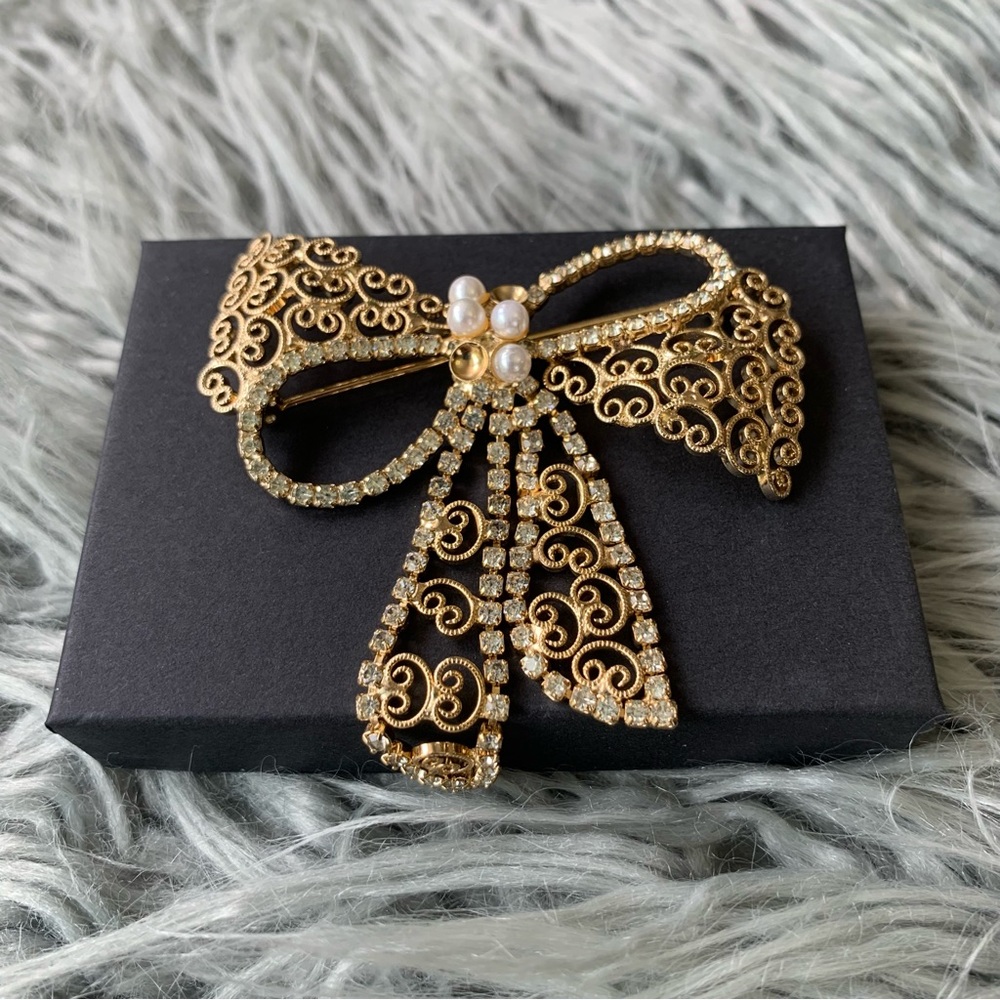 Vintage Rhinestone Bow Brooch Pin